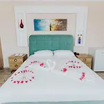 Hotel Karacan Park - Airport 3*