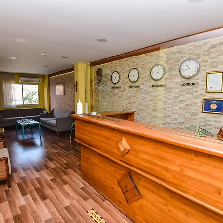 Karacan Park - Airport מלון דלמן